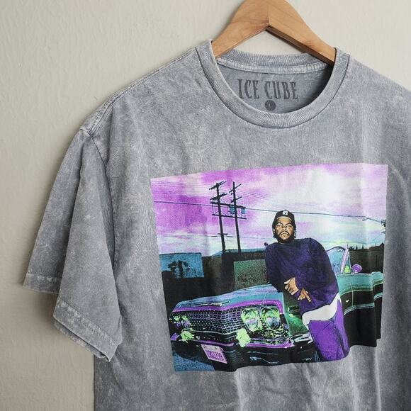 NEW Urban Outfitters Ice Cube Gray Acid Wash Graphic Crewneck Cotton T-Shirt Top - Picture 2 of 8